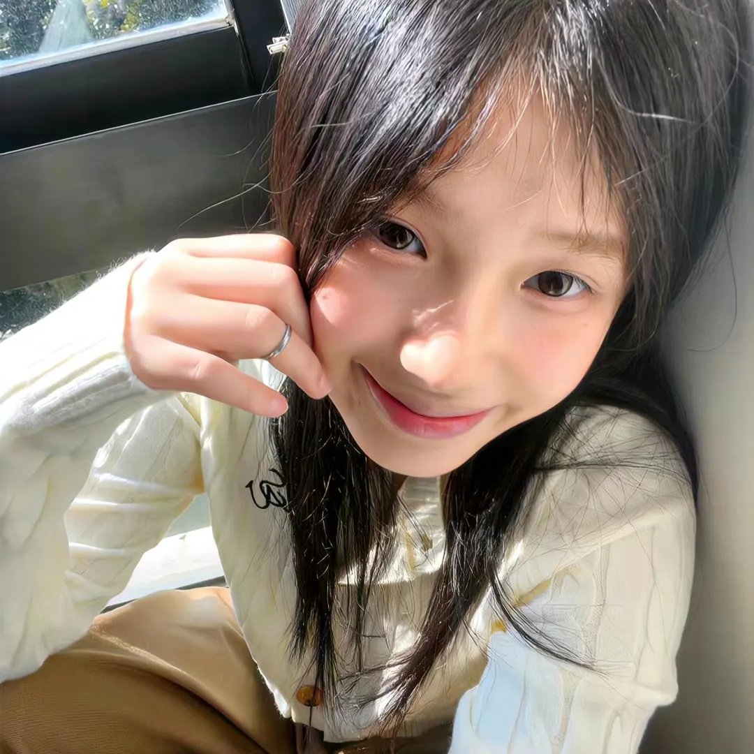 拿针的女孩